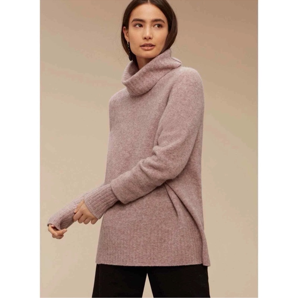 Aritzia The Group Babaton Alpaca Blend Turtle Neck Sweater Size XXS Light Pink